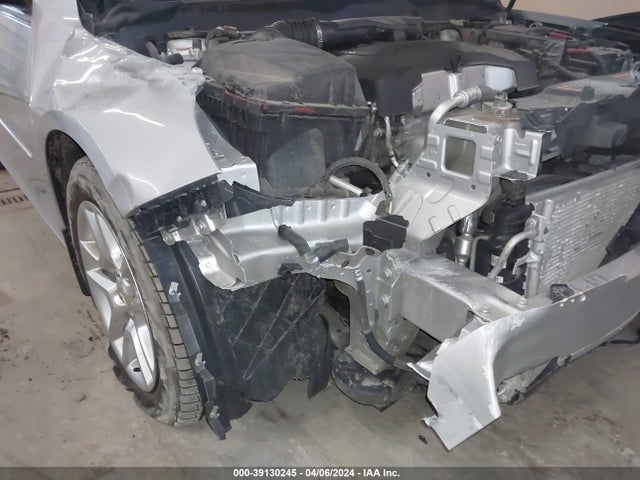 Chevrolet MALIBU 1LT 2015 1G11C5SL6FF123249 Image 6