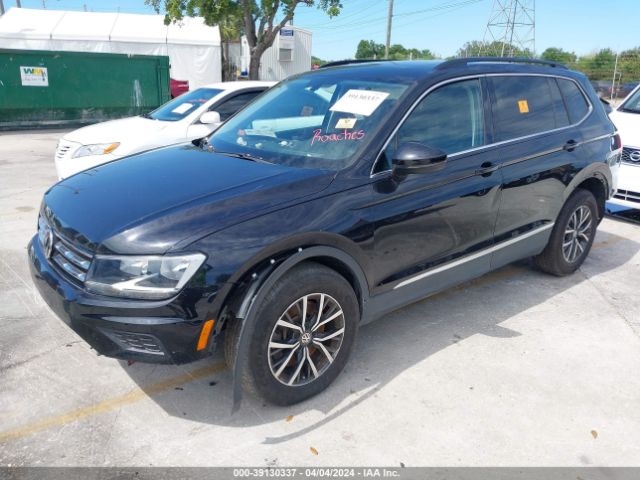 3VV3B7AX5LM092267 Volkswagen Tiguan 2.0t Se/2.0t Se R-line Black/2.0t Sel