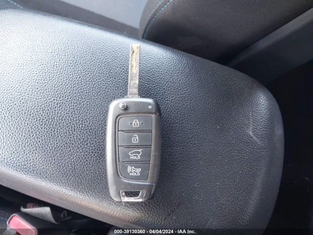 2020 HYUNDAI VELOSTER KMHTG6AF4LU024440 Photo 10