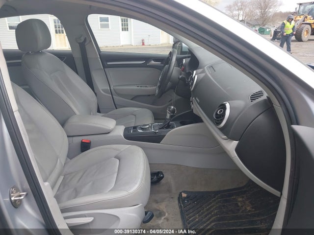 Audi A3 2.0t Premium 2016 WAUB8GFF5G1059603 Image 5