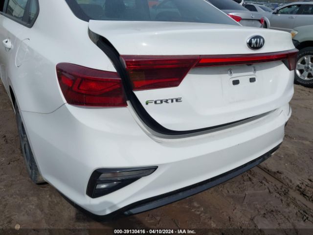 3KPF24AD2ME303372 KIA Forte Lxs