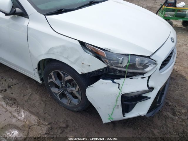 3KPF24AD2ME303372 KIA Forte Lxs