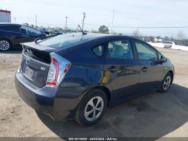 JTDKN3DU2F1875432 Toyota Prius Three
