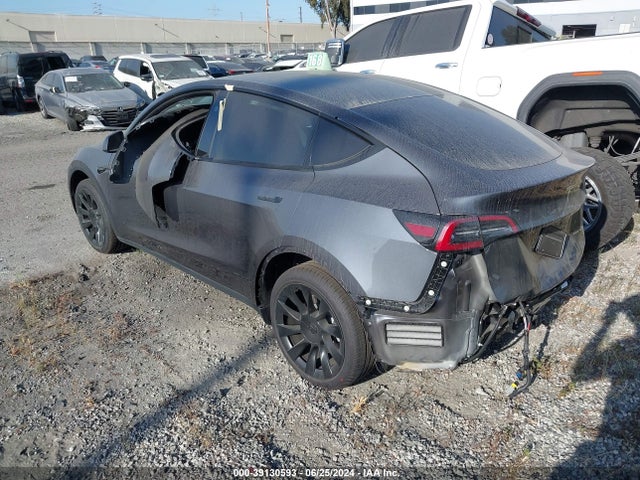 7SAYGAEE9PF940921 Tesla Model Y Awd/long Range Dual Motor All-wheel Drive