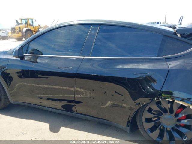 7SAYGDEF9NF405210 Tesla Model Y Performance Dual Motor All-wheel Drive