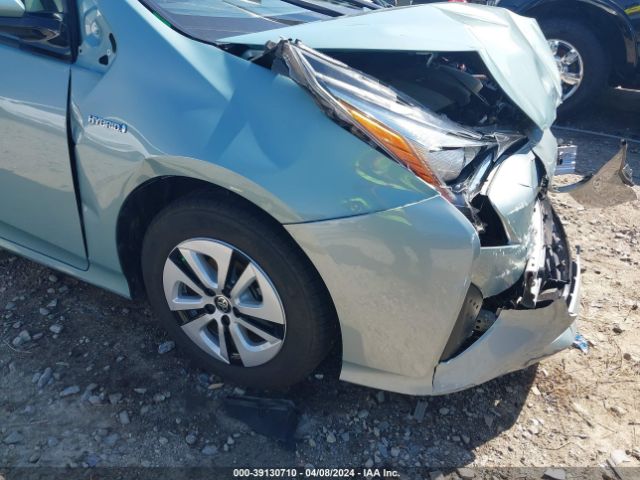 JTDKARFU7G3025068 Toyota Prius Four