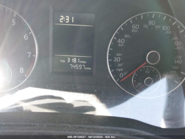 1VWAT7A38FC105015 Volkswagen Passat 1.8t Limited Edition