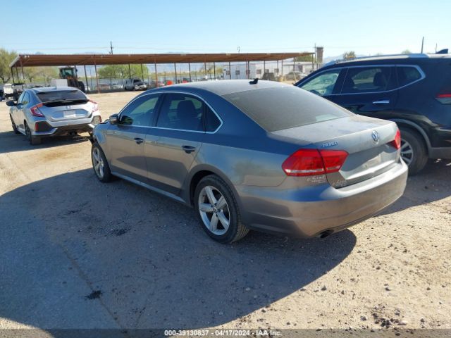 1VWAT7A38FC105015 Volkswagen Passat 1.8t Limited Edition