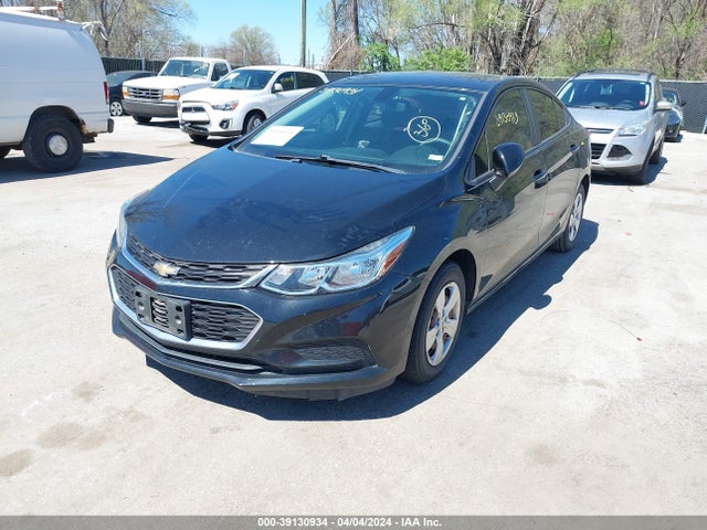 Chevrolet Cruze Ls Auto 2017 1G1BC5SM9H7187327 Image 2