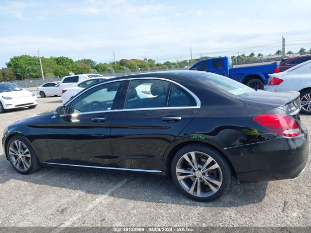 WDDWF4JB2GR146833 Mercedes-Benz C 300 Luxury/sport