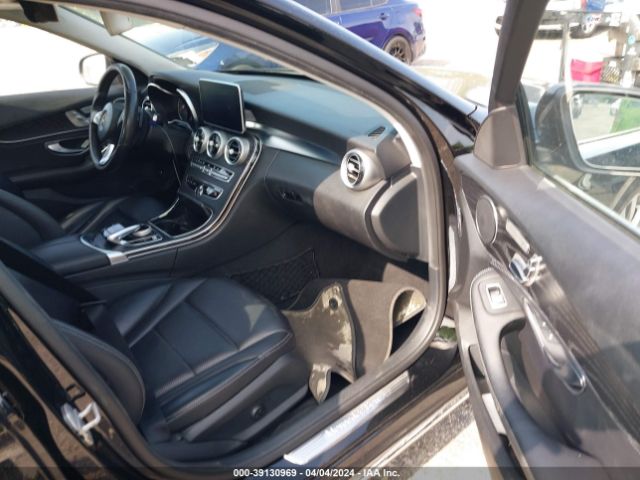WDDWF4JB2GR146833 Mercedes-Benz C 300 Luxury/sport