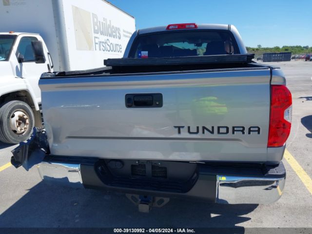 5TFEM5F15JX128153 Toyota Tundra Sr5 4.6l V8