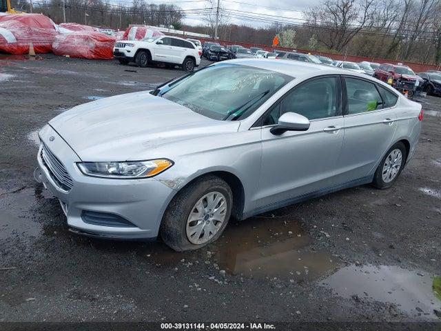 Ford FUSION S 2014 1FA6P0G78E5384456 Image 2