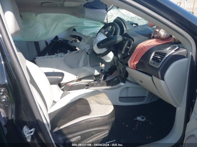 3C4NJCBB2JT487886 Jeep Compass Sun And Wheel Fwd