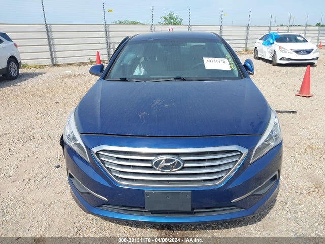 Hyundai SONATA SE 2017 5NPE24AF2HH539485 Image 12