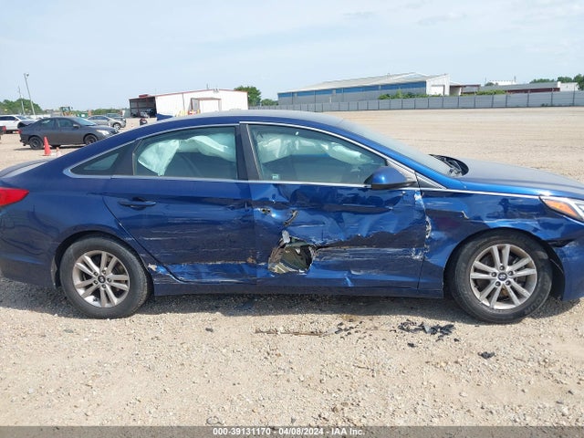 Hyundai SONATA SE 2017 5NPE24AF2HH539485 Image 13