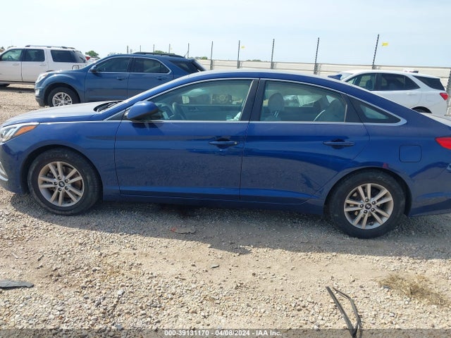 Hyundai SONATA SE 2017 5NPE24AF2HH539485 Image 14