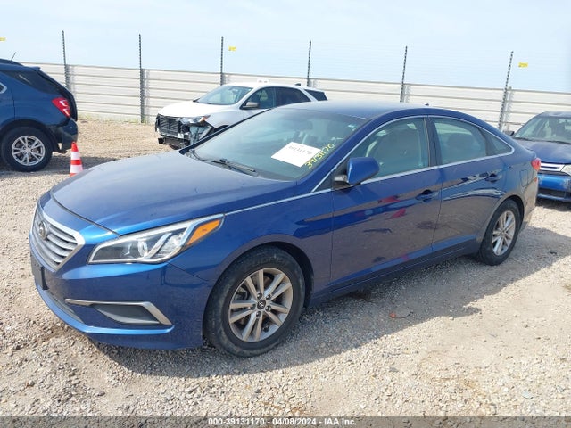 Hyundai SONATA SE 2017 5NPE24AF2HH539485 Image 2