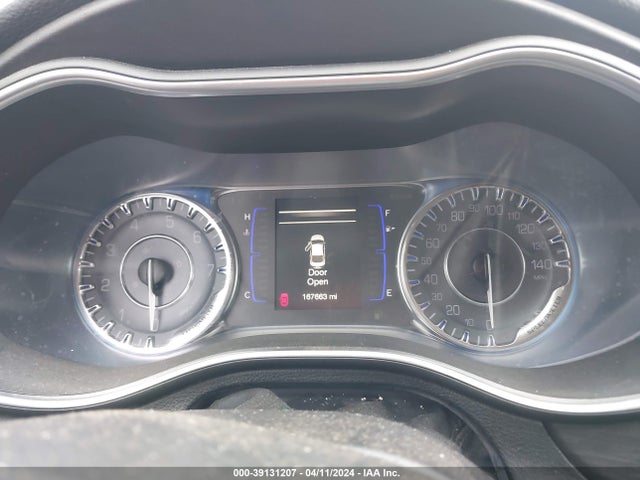 Chrysler 200 Limited 2016 1C3CCCAB4GN106278 Image 7