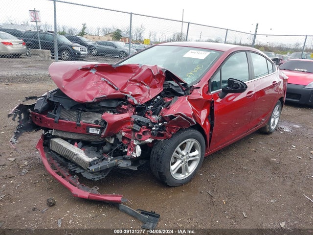 Chevrolet Cruze Lt Auto 2018 1G1BE5SM2J7233466 Image 2