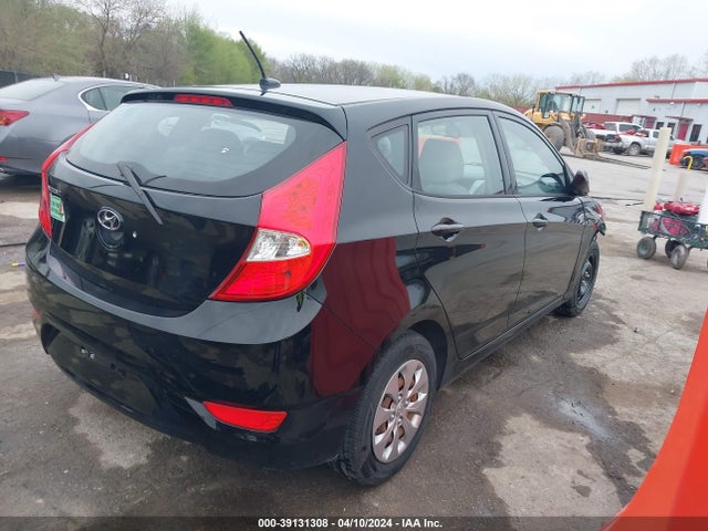 Hyundai ACCENT SE 2017 KMHCT5AE3HU325091 Image 4