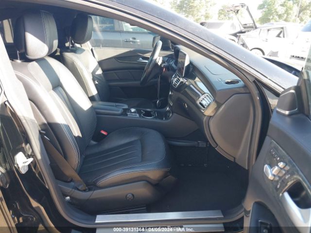 WDDLJ9BB0FA143245 Mercedes-Benz Cls 550 4matic