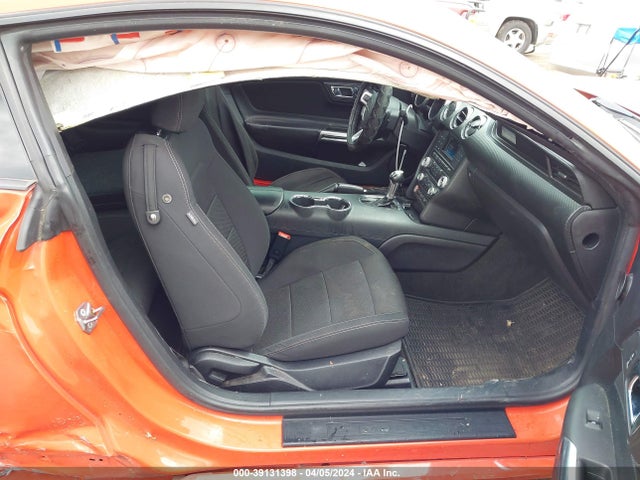 Ford Mustang V6 2016 1FA6P8AM4G5255985 Image 5