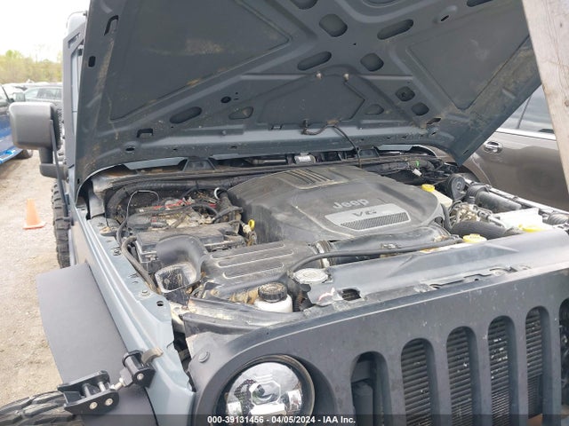 1C4HJWDG5FL563143 Jeep Wrangler Unlimited Freedom Edition