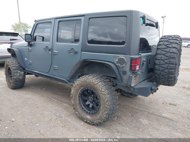 1C4HJWDG5FL563143 Jeep Wrangler Unlimited Freedom Edition