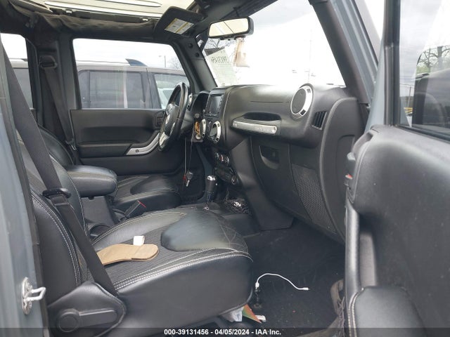 1C4HJWDG5FL563143 Jeep Wrangler Unlimited Freedom Edition