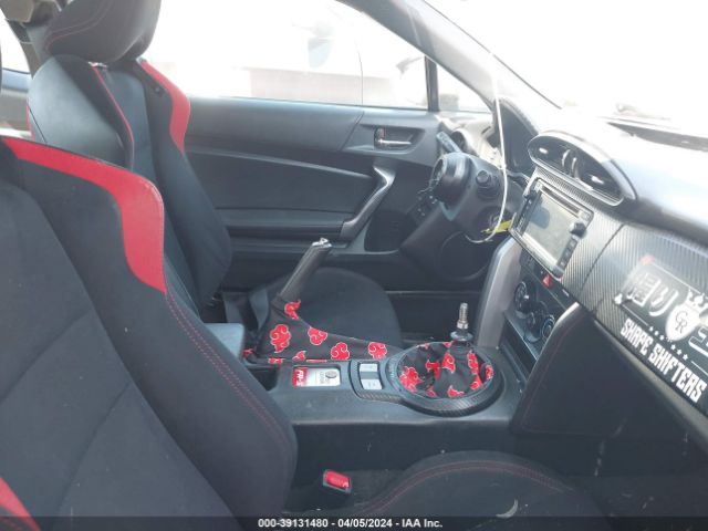JF1ZNAA11F9712775 Scion FR-S