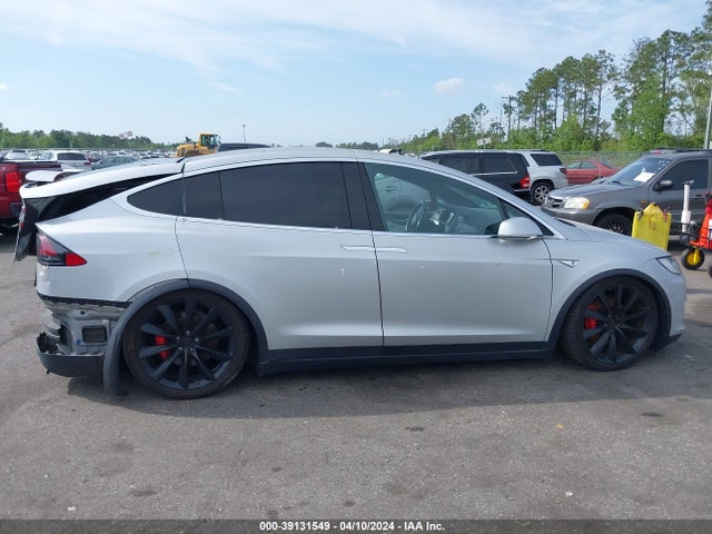 Tesla Model X 60d/p100d/p90d 2016 5YJXCAE47GF003898 Image 14