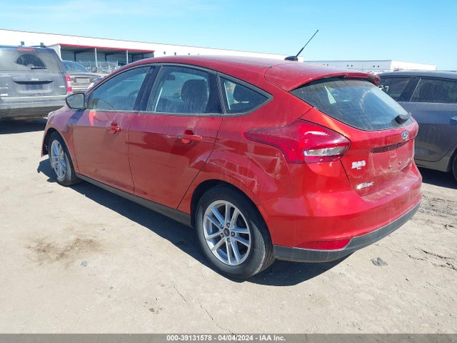 Ford FOCUS SE 2018 1FADP3K21JL274827 Image 3