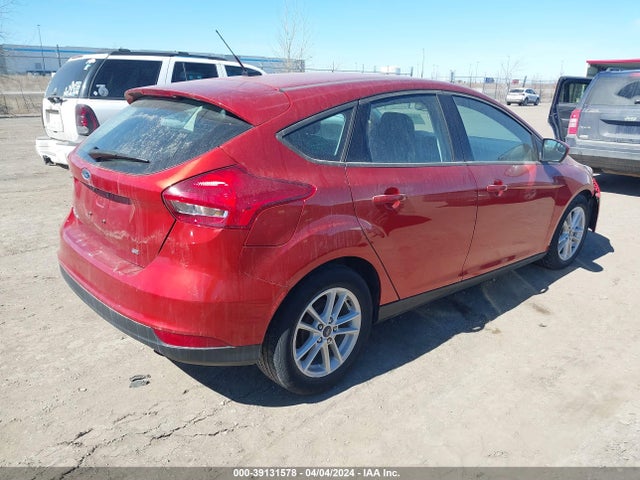 Ford FOCUS SE 2018 1FADP3K21JL274827 Image 4