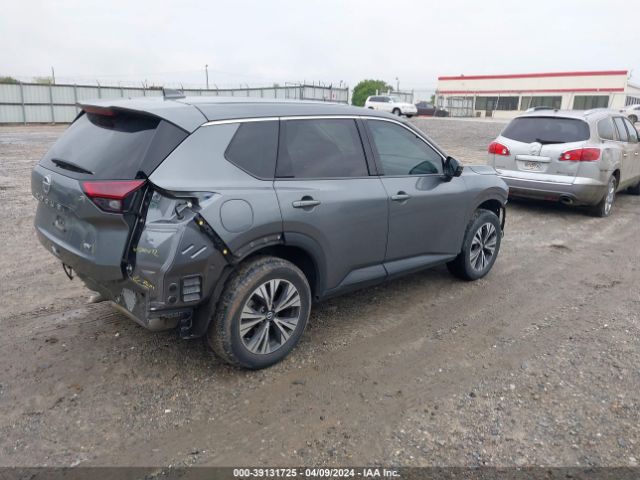 5N1AT3BA2MC833866 Nissan Rogue Sv Fwd
