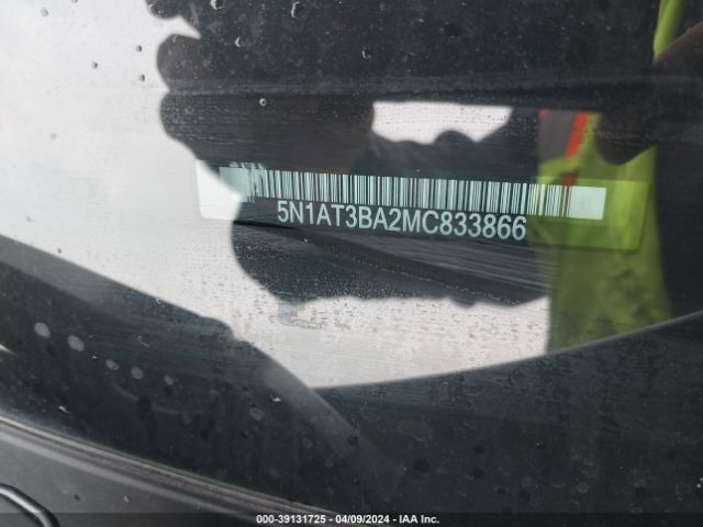 5N1AT3BA2MC833866 Nissan Rogue Sv Fwd