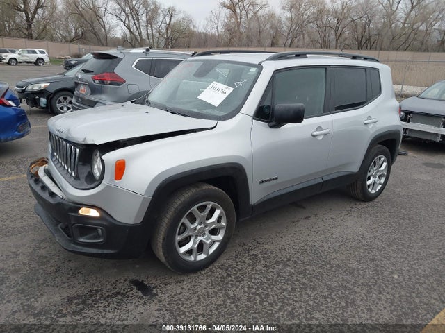 ZACCJABTXFPB81571 Jeep Renegade Latitude