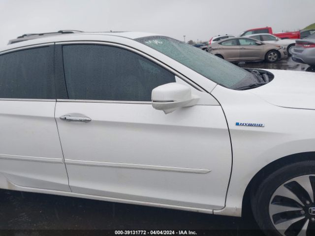 1HGCR6F75FA010571 Honda Accord Hybrid Touring