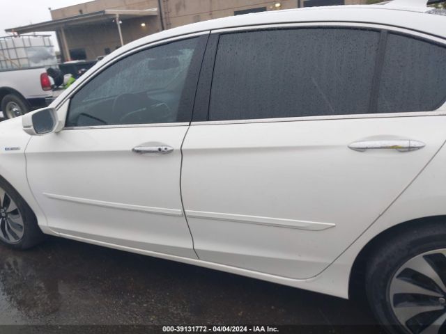 1HGCR6F75FA010571 Honda Accord Hybrid Touring