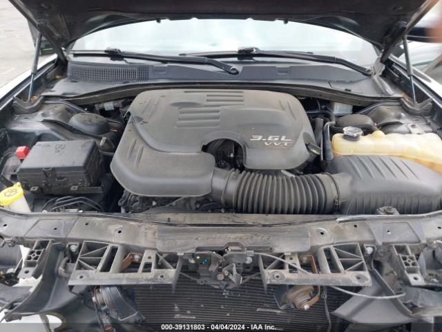 2C3CDXHG1JH125781 Dodge Charger Sxt Plus Rwd