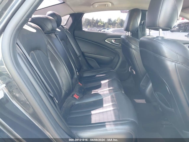 Chrysler 200 Limited Platinum 2016 1C3CCCAB1GN191306 Image 8