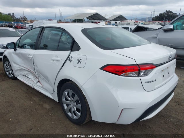 Toyota COROLLA LE 2021 5YFEPMAE5MP247528 Image 3