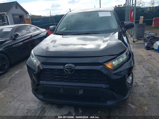 Toyota RAV4 LE 2022 JTMF1RFV4ND088386 Image 12