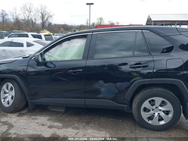 Toyota RAV4 LE 2022 JTMF1RFV4ND088386 Image 14