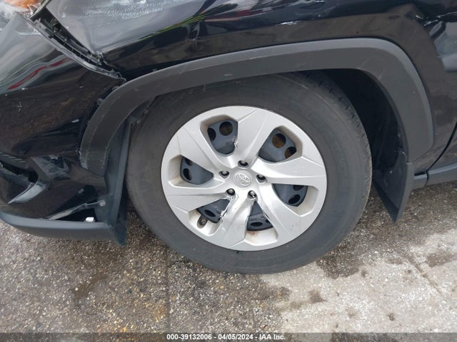 Toyota RAV4 LE 2022 JTMF1RFV4ND088386 Image 6