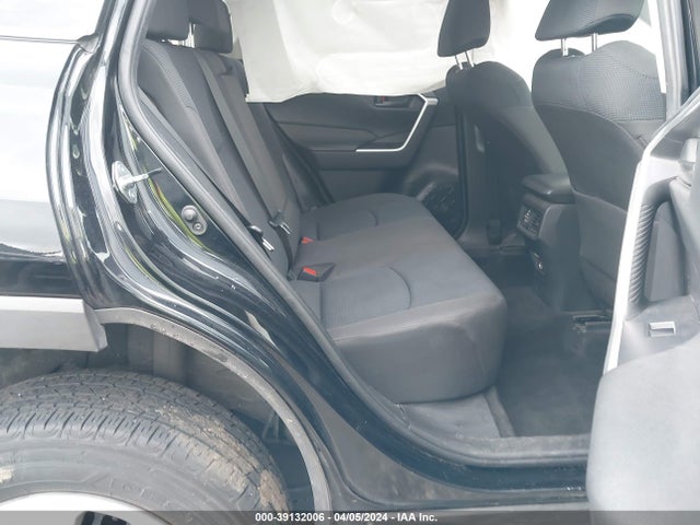 Toyota RAV4 LE 2022 JTMF1RFV4ND088386 Image 8
