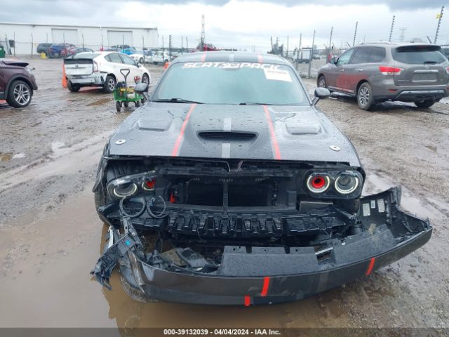2C3CDZFJ3FH803819 Dodge Challenger R/t Scat Pack