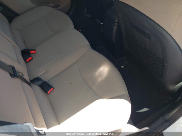Hyundai Elantra Value Edition 2016 5NPDH4AE0GH779909 Image 8