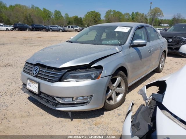 1VWAT7A35FC108177 Volkswagen Passat 1.8t Limited Edition