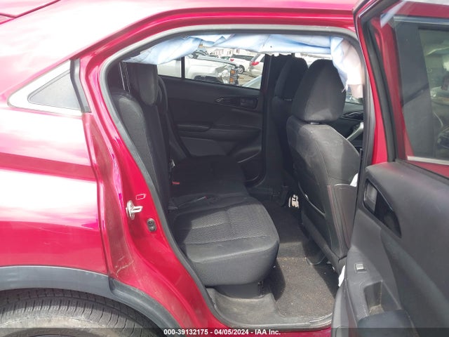 JA4AT4AA9JZ059890 Mitsubishi Eclipse Cross Le